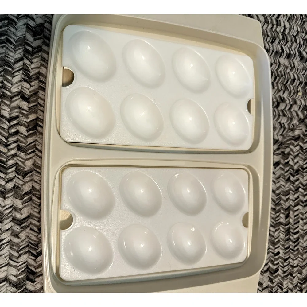 Tupperware Vtg Deviled Egg Keeper Carrier Tray Cream with Trays & Lid 723-3
